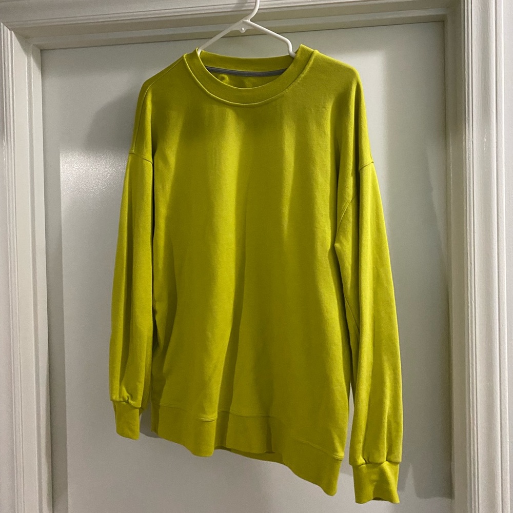 Neon green/yellow pullover